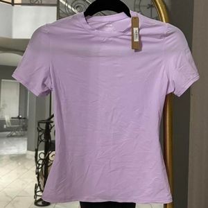 SKIMS Fits Everybody T-shirt Shirt Top Tee "Sugar Plum"